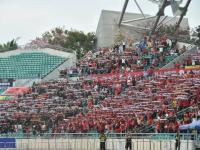 开云体育入口-红蓝大战引爆球迷热情，两队志在必夺！的简单介绍