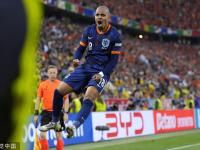 开云体育APP下载-荷兰联赛球队在全球比赛中再次成功