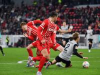 开云体育中国-关于那不勒斯翻盘拜仁，范戴克点燃赛场的信息