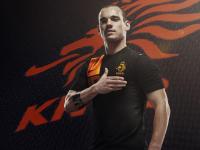 开云APP-绿茵场与亚洲杯的双重震撼，英超争冠白热化，伊朗补时绝杀韩国