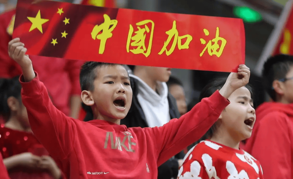 重燃激情，亚洲足球比赛激励球迷心潮澎湃的简单介绍