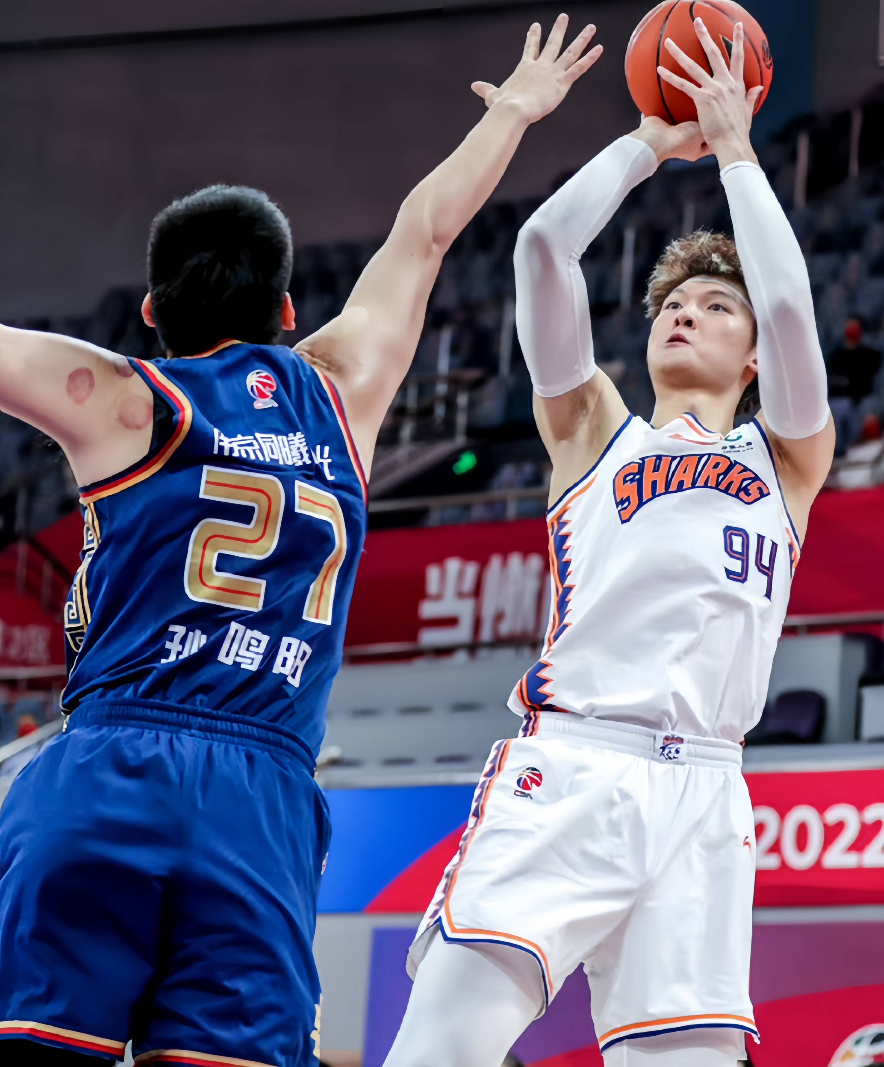 包含上海男篮取得关键胜利，积分追赶的词条