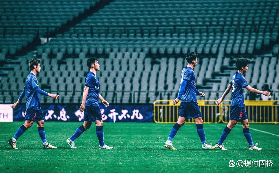 全队全力以赴，上港客场取胜进决赛的简单介绍