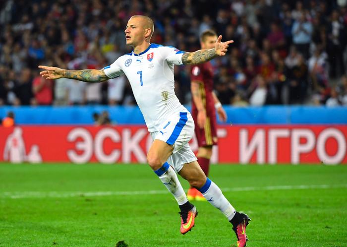 关于斯洛伐克队战平克罗地亚，取得了一场关键的平局的信息