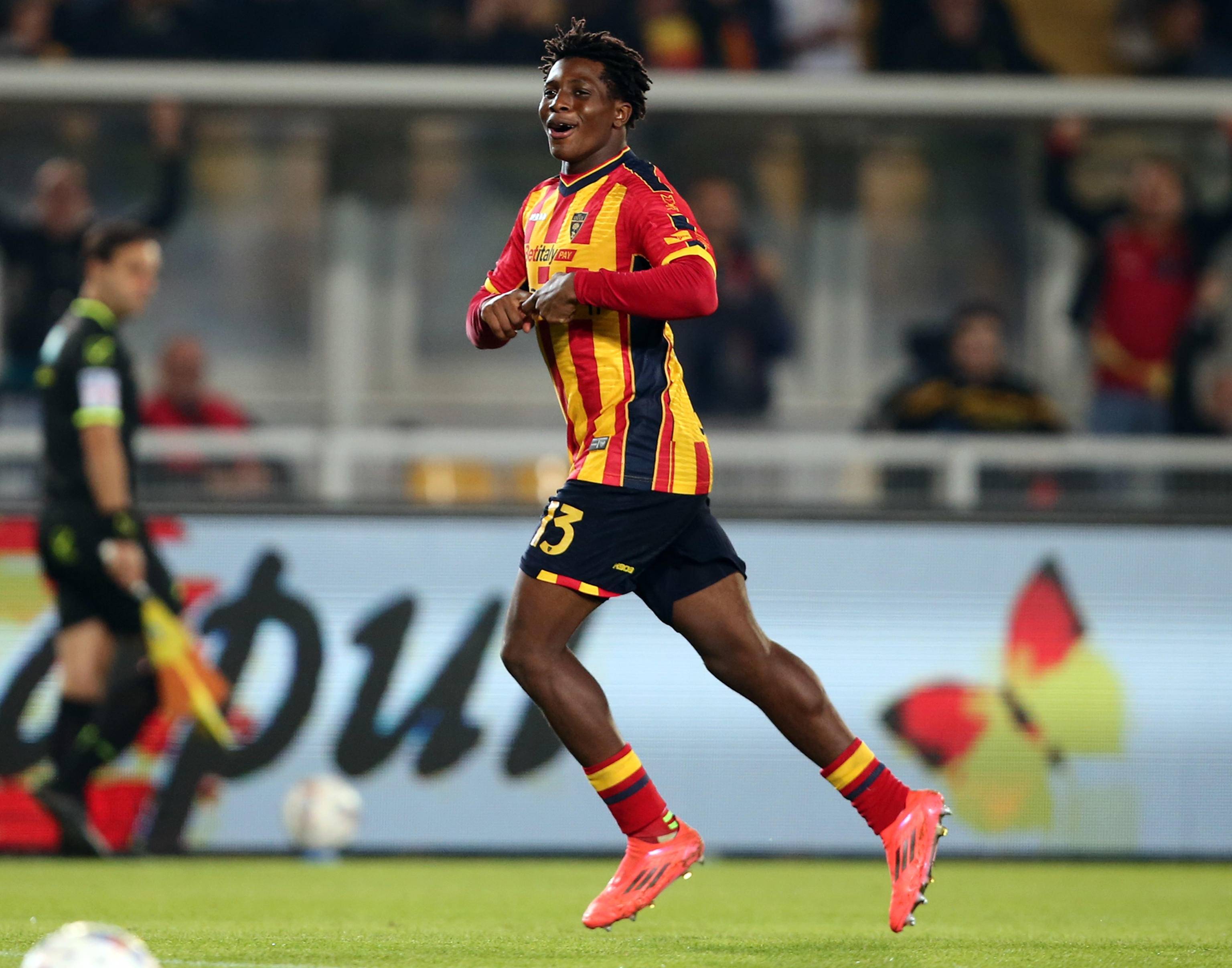 曼谷联逆转晋级,成功晋级十六强 曼谷联逆转晋级,成功晋级十六强