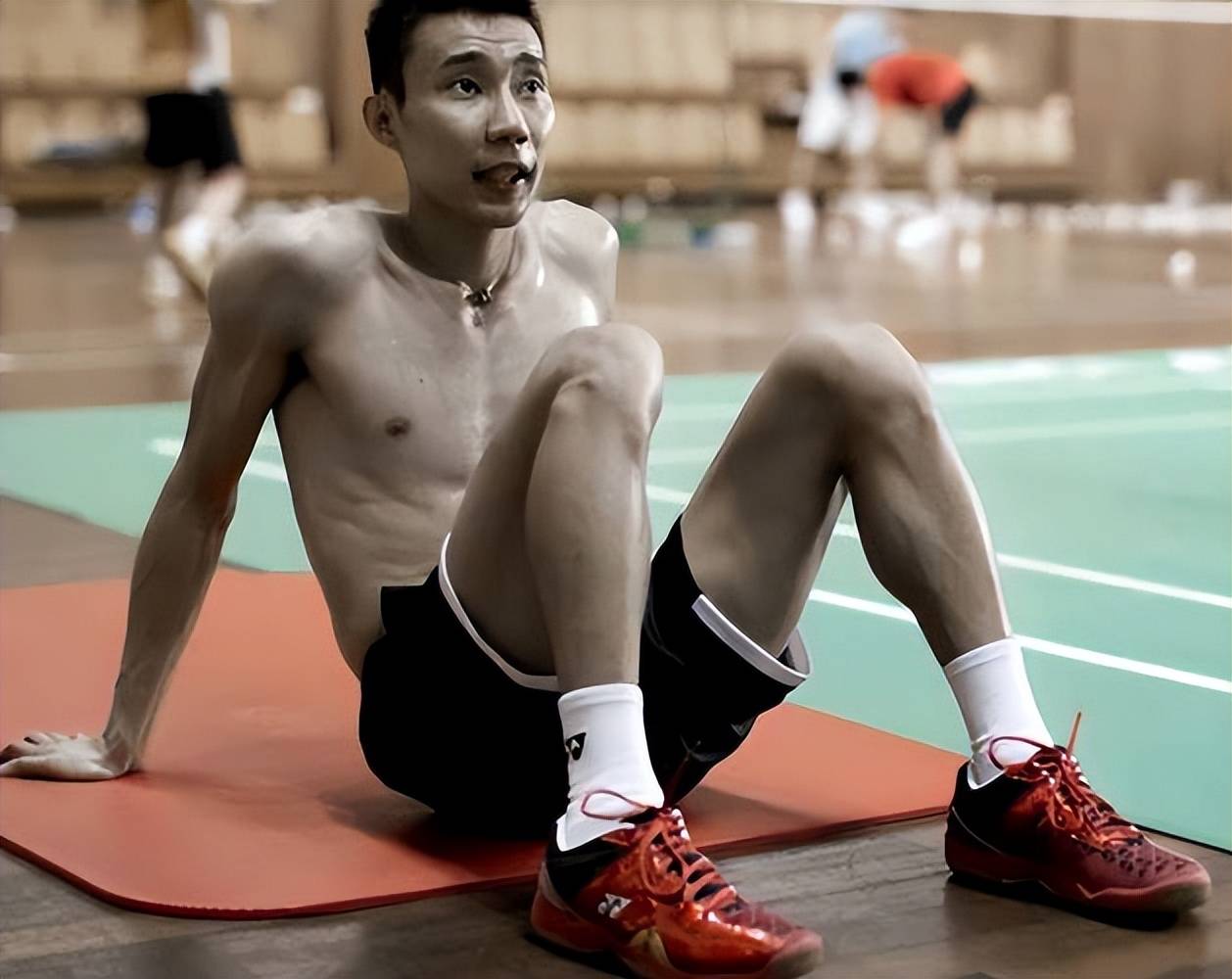 泰国羽毛球队轻取法国羽毛球队，李宗伟惊艳世界的简单介绍