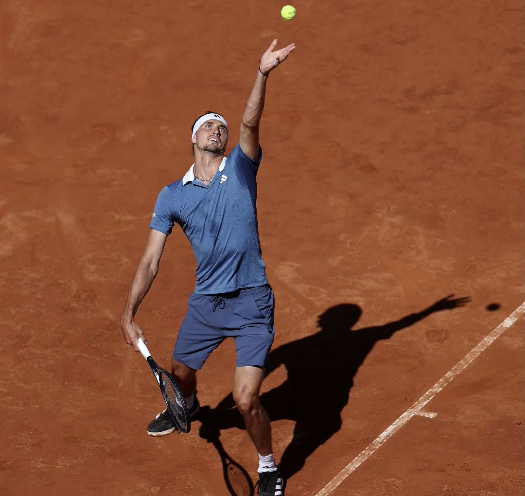 关于拉沃尔杯逆转ATP总决赛，兹维列夫高光表现的信息